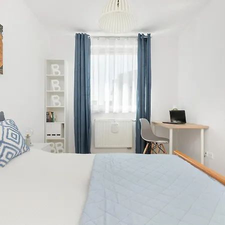 Jasny & Przestronny Z Balkonem I Parkingiem By Rent Like Lägenhet Gdynia