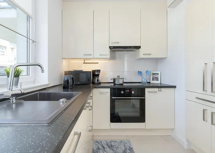 Jasny & Przestronny Z Balkonem I Parkingiem By Rent Like Appartement Gdynia